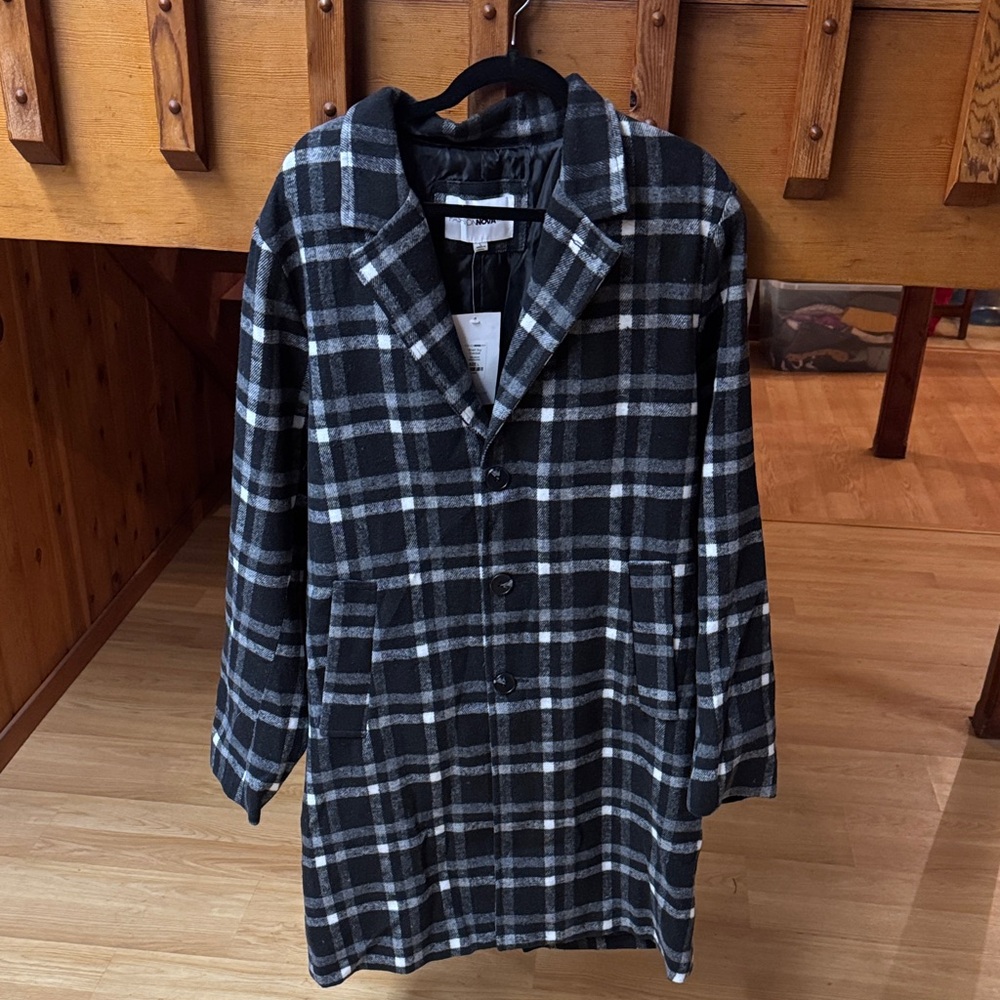 Fashion Nova size Large L NEW NWT Black and Gray Plaid overcoat Coat